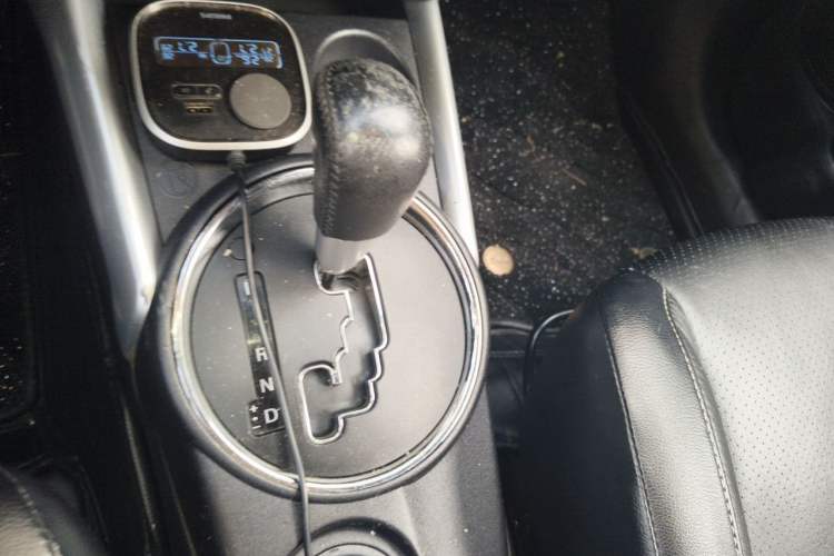 Used Peugeot 4008 2013 2.0L Two-Wheel Drive Entry-Level Trim Gear Lever