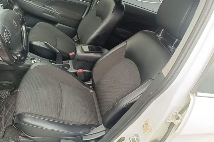Used Peugeot 4008 2013 2.0L 4x4 Fashion Edition Left Front Seat