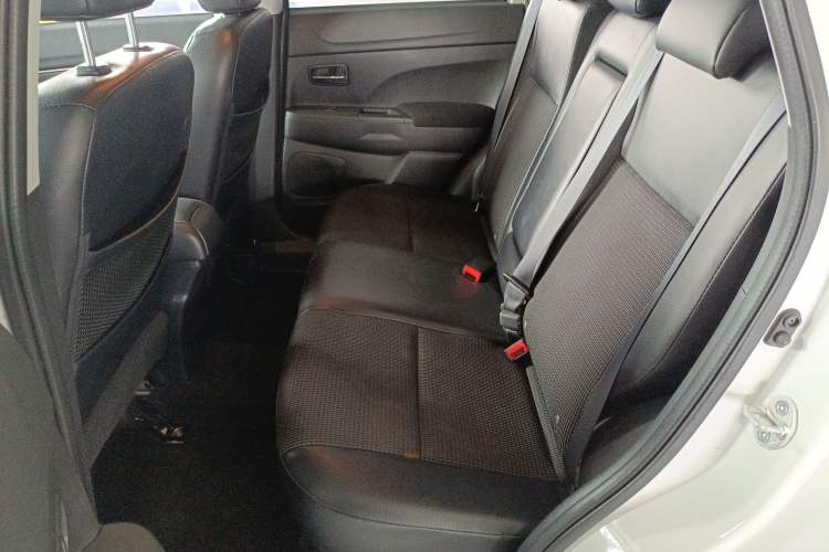 Used Peugeot 4008 2013 2.0L 4x4 Fashion Edition Left Rear Seat