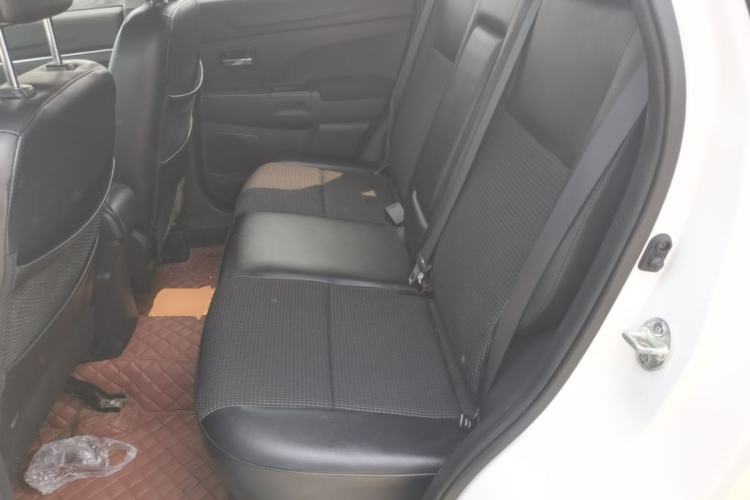 Used Peugeot 4008 2013 2.0L Two-Wheel Drive Fashion Edition Left Rear Seat