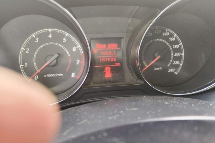 Used Peugeot 4008 2013 2.0L Two-Wheel Drive Entry-Level Trim Odometer Close Up