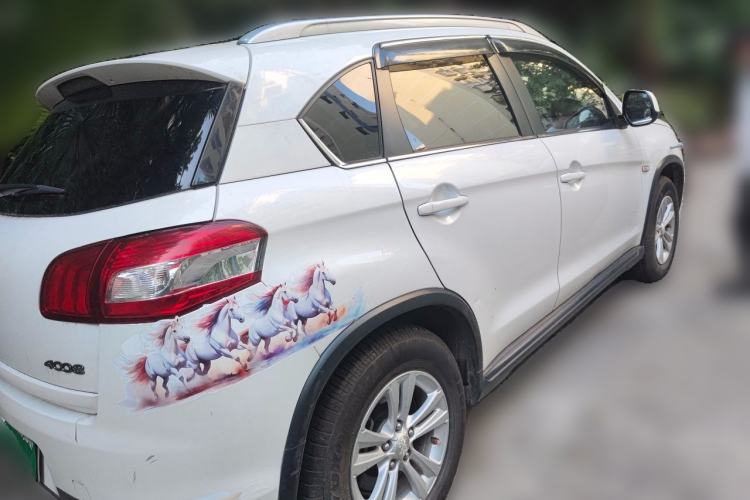 Used Peugeot 4008 2013 2.0L Two-Wheel Drive Entry-Level Trim Rear Right 45 Deg
