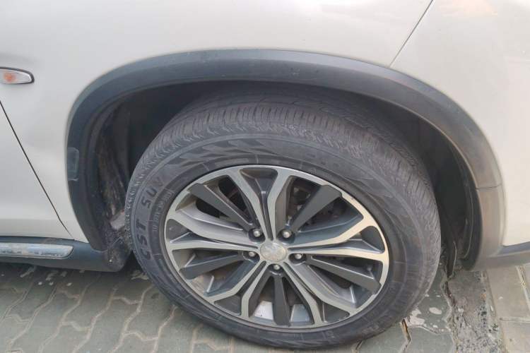 Used Peugeot 4008 2013 2.0L 4x4 Fashion Edition Right Front Wheel Hub