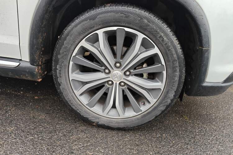 Used Peugeot 4008 2013 2.0L 4x4 Fashion Edition Right Front Wheel Hub