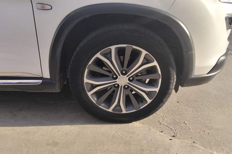 Used Peugeot 4008 2013 2.0L Four-Wheel Drive Luxury Model Right Front Wheel Hub
