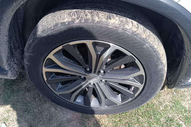 Used Peugeot 4008 2013 2.0L Two-Wheel Drive Luxury Version Right Front Wheel Hub