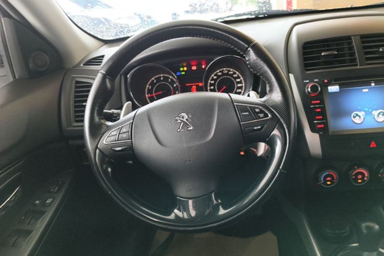 Used Peugeot 4008 2013 2.0L Two-Wheel Drive Entry-Level Trim Steering Wheel
