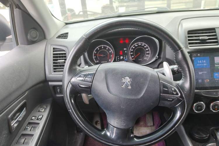 Used Peugeot 4008 2013 2.0L 4x4 Fashion Edition Steering Wheel
