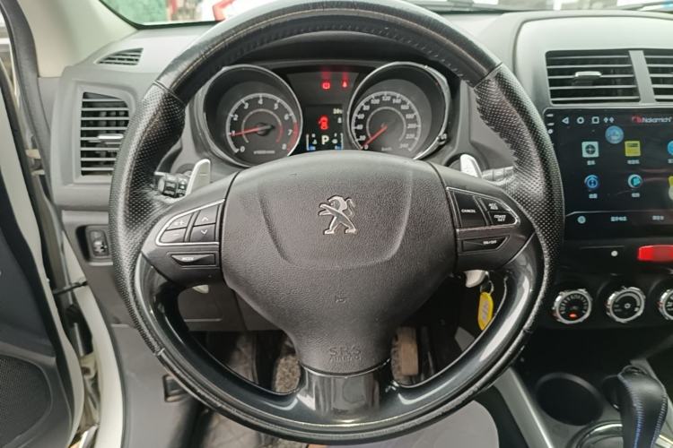 Used Peugeot 4008 2013 2.0L 4x4 Fashion Edition Steering Wheel
