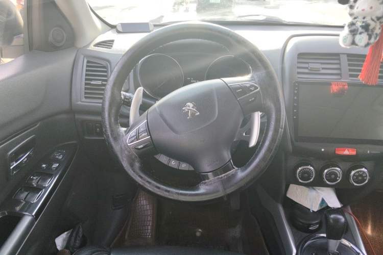 Used Peugeot 4008 2013 2.0L Four-Wheel Drive Luxury Model Steering Wheel