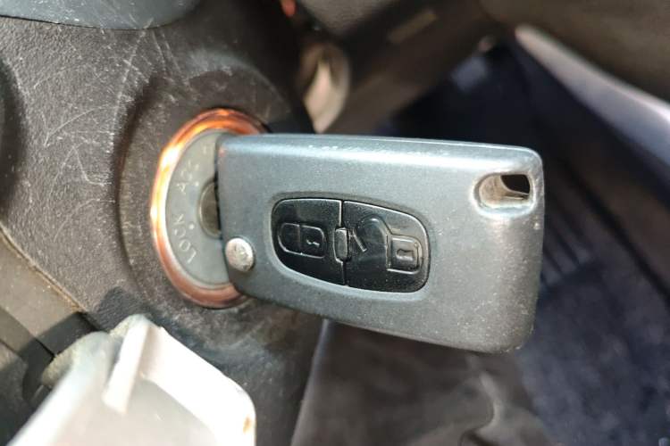 Used Peugeot 4008 2013 2.0L Two-Wheel Drive Fashion Edition Vehicle Key