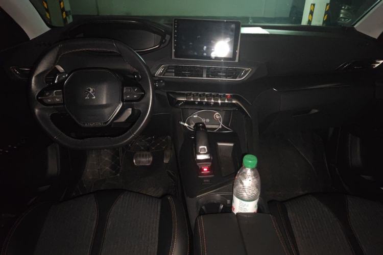 Used Peugeot 4008 2017 380THP Elite Edition Center Console