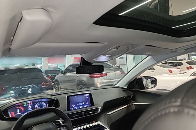 Used Peugeot 4008 2017 350THP Elite Edition Headliner