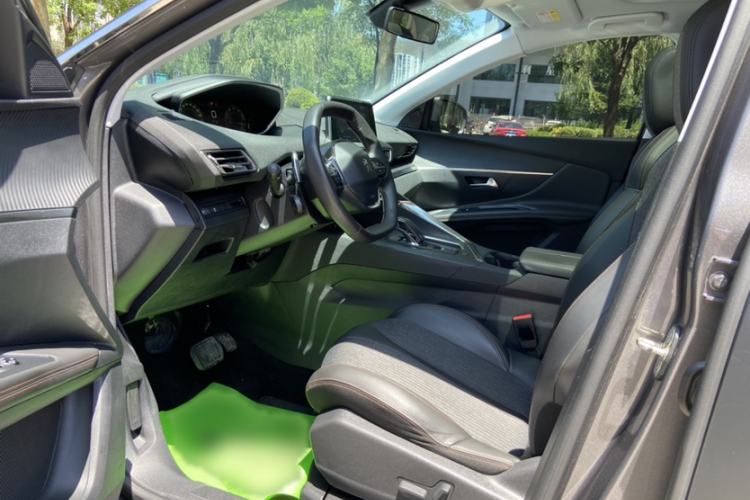 Used Peugeot 4008 2017 350THP Elite Edition Interior 2