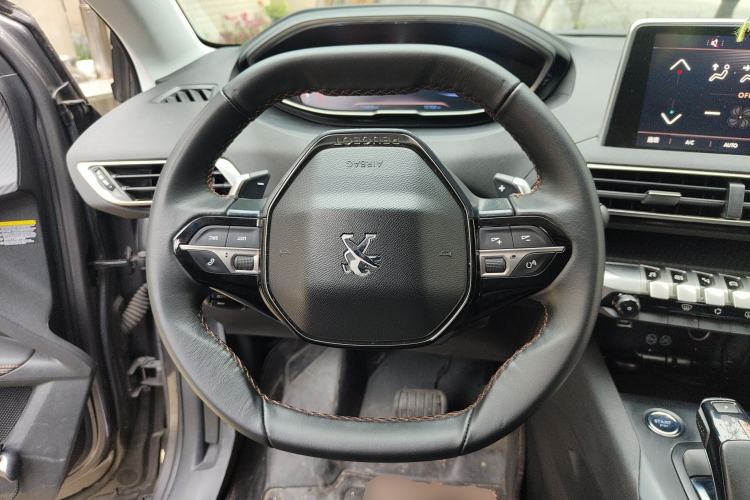 Used Peugeot 4008 2017 350THP Elite Edition Steering Wheel