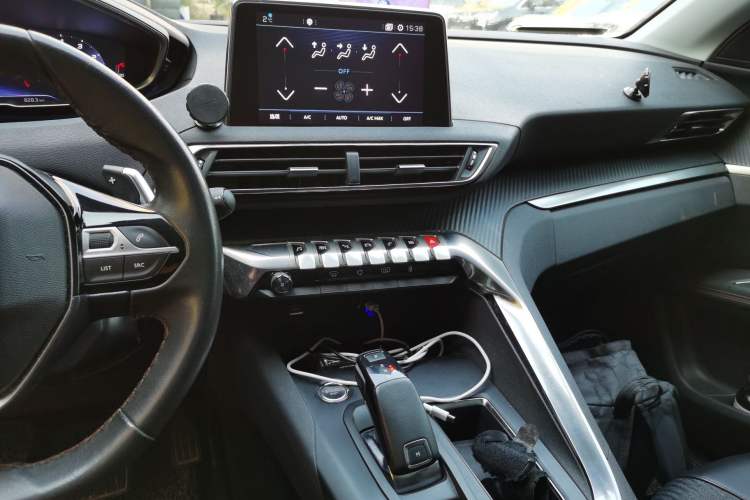 Used Peugeot 4008 2017 350THP Elite Edition Audio And AC Panel