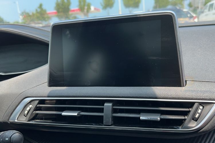 Used Peugeot 4008 2017 350THP Elite Edition Audio And AC Panel