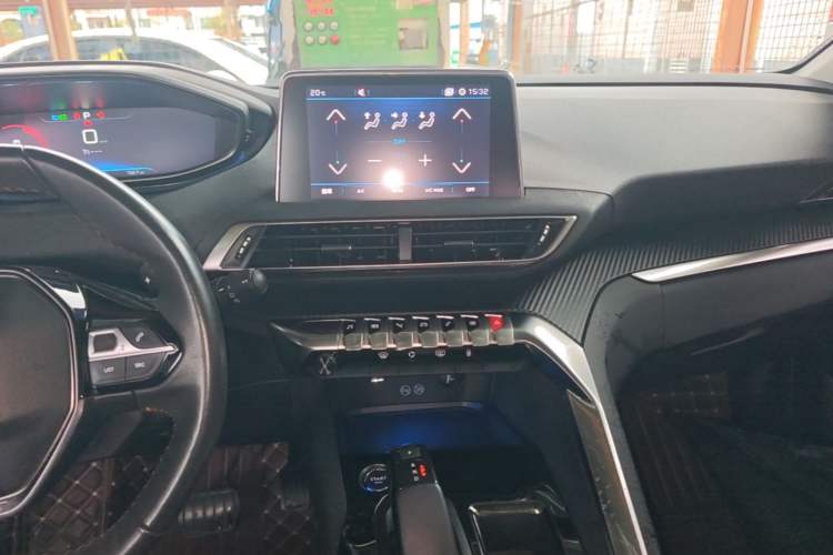 Used Peugeot 4008 2017 350THP Elite Edition Audio And AC Panel