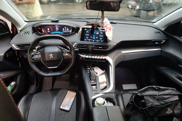 Used Peugeot 4008 2017 350THP Elite Edition Center Console