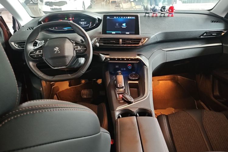 Used Peugeot 4008 2017 350THP Elite Edition Center Console