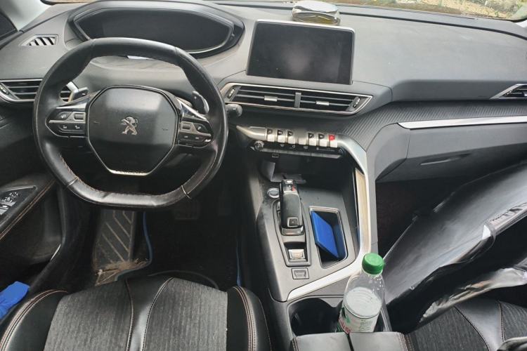 Used Peugeot 4008 2017 350THP Elite Edition Center Console