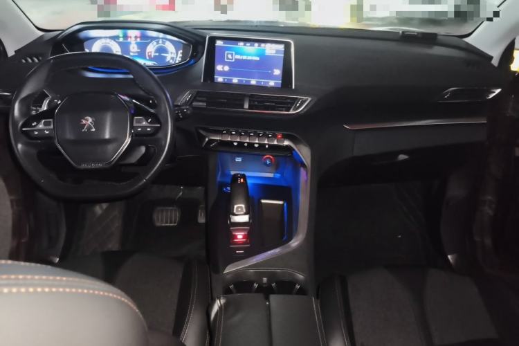 Used Peugeot 4008 2017 350THP Elite Edition Center Console