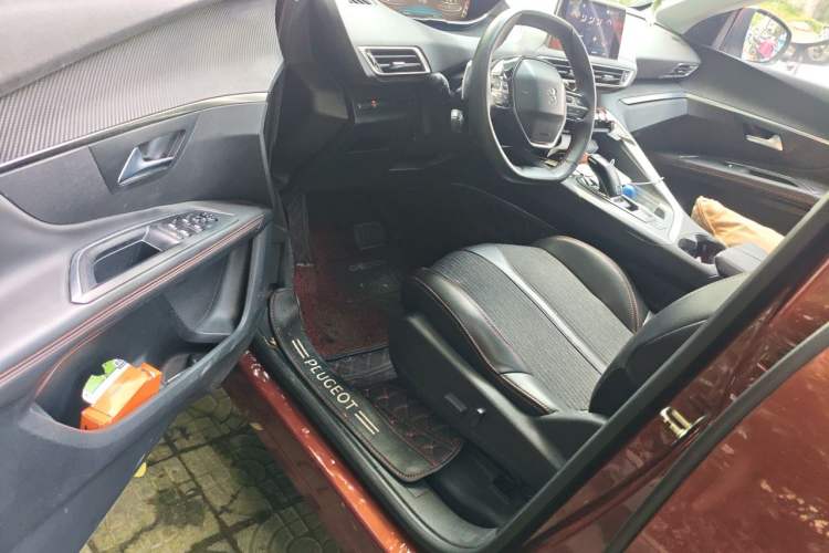 Used Peugeot 4008 2017 350THP Elite Edition Driver Seat