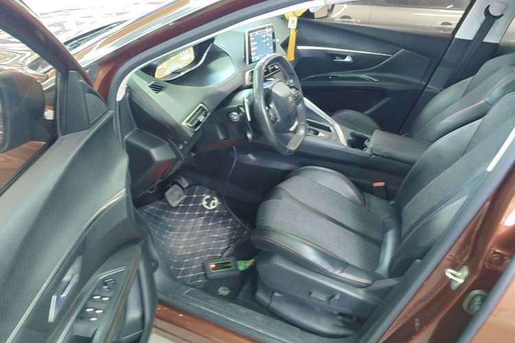 Used Peugeot 4008 2017 350THP Elite Edition Driver Seat