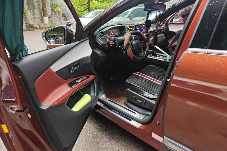 Used Peugeot 4008 2017 380THP Luxury GT Edition Driver Seat