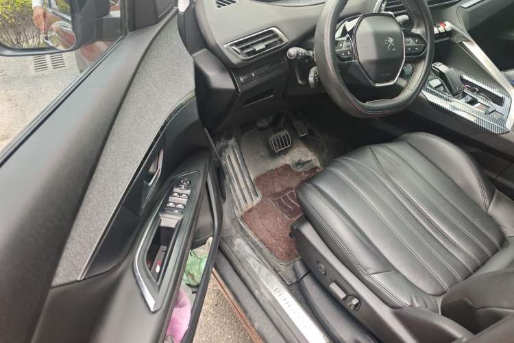 Used Peugeot 4008 2017 350THP Luxury Edition Driver Seat