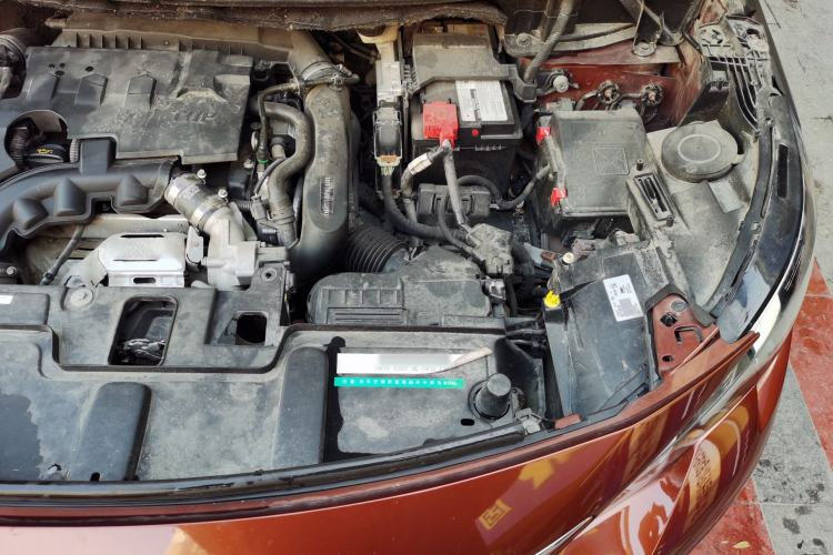 Used Peugeot 4008 2017 350THP Elite Edition Engine Bay Left