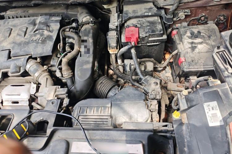 Used Peugeot 4008 2017 350THP Elite Edition Engine Bay Left