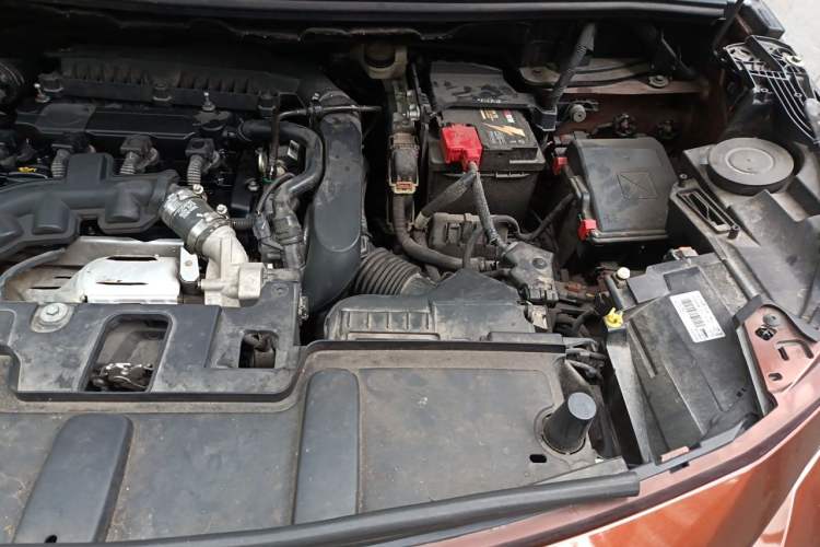 Used Peugeot 4008 2017 350THP Elite Edition Engine Bay Left