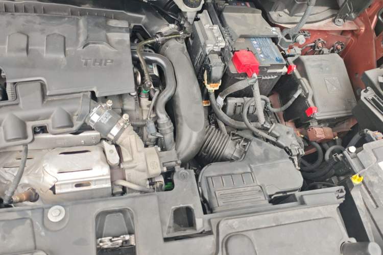 Used Peugeot 4008 2017 350THP Luxury Edition Engine Bay Left