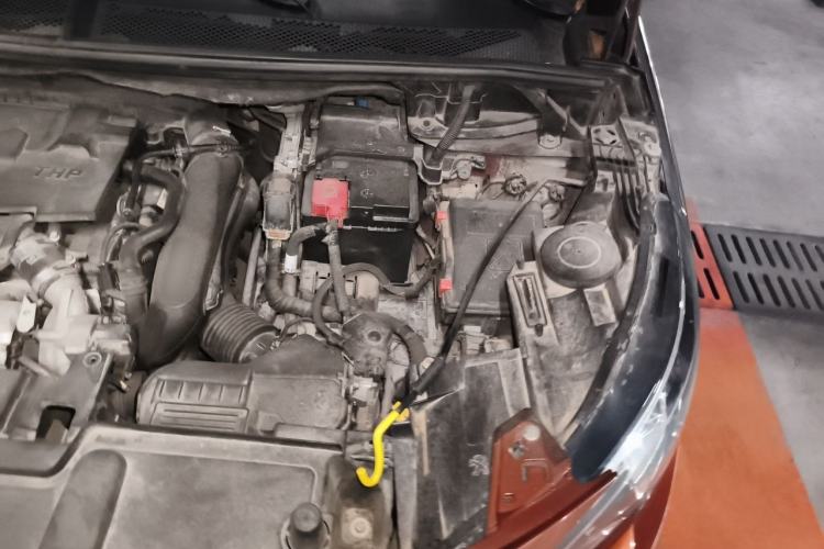 Used Peugeot 4008 2017 350THP Elite Edition Engine Bay Left