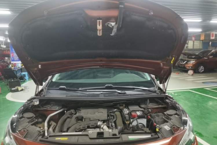 Used Peugeot 4008 2017 350THP Luxury Edition Engine Bay