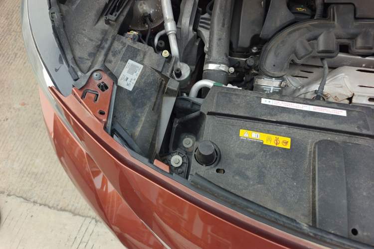 Used Peugeot 4008 2017 350THP Elite Edition Engine Bay Right