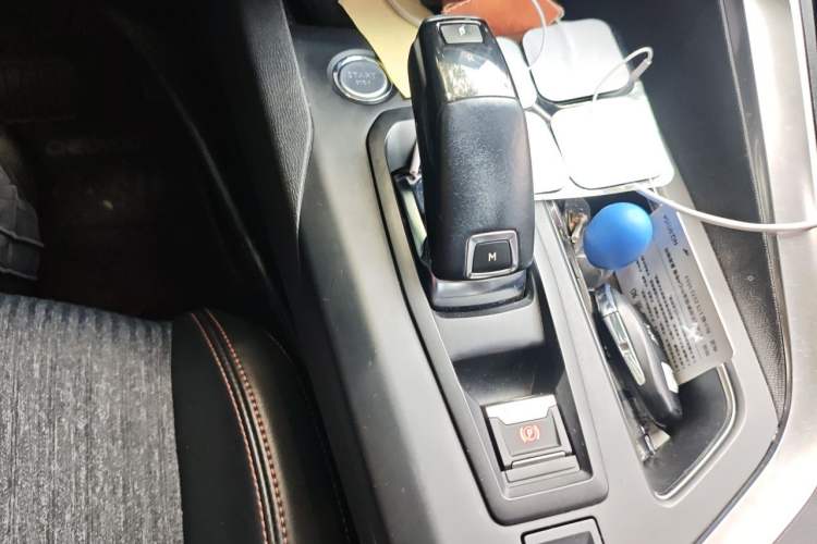 Used Peugeot 4008 2017 350THP Elite Edition Gear Lever