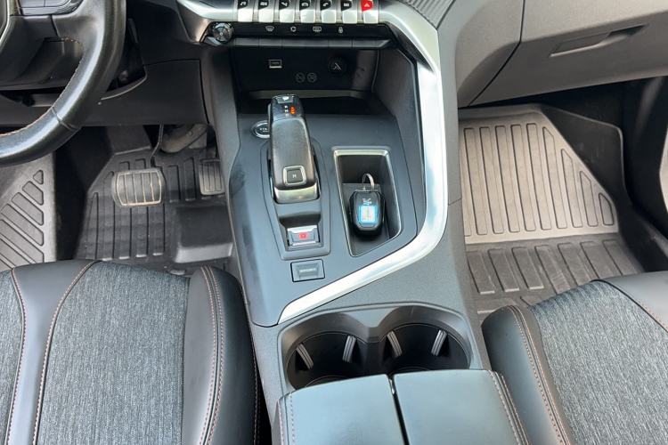 Used Peugeot 4008 2017 350THP Elite Edition Gear Lever