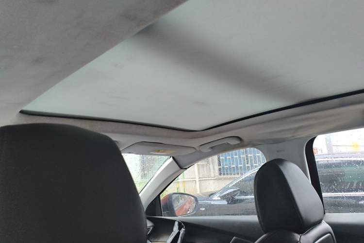 Used Peugeot 4008 2017 350THP Elite Edition Headliner