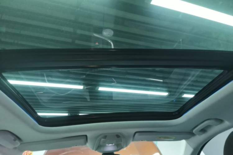 Used Peugeot 4008 2017 350THP Luxury Edition Headliner