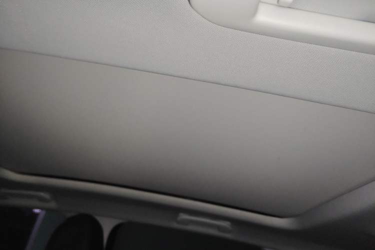 Used Peugeot 4008 2017 350THP Elite Edition Headliner