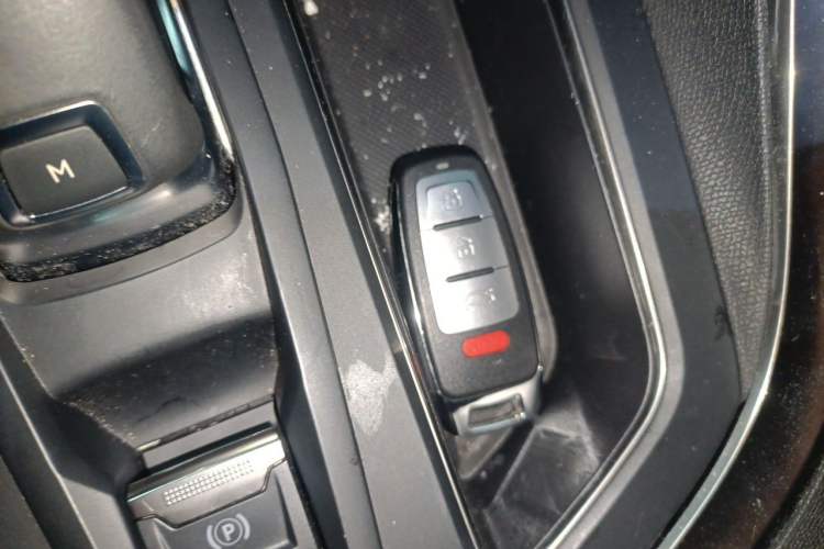 Used Peugeot 4008 2017 350THP Luxury Edition Interior 1