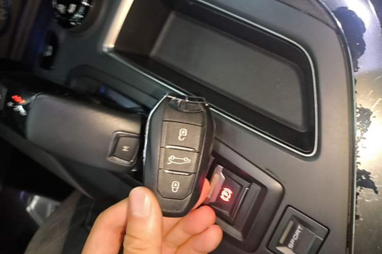 Used Peugeot 4008 2017 380THP Luxury GT Edition Interior 1