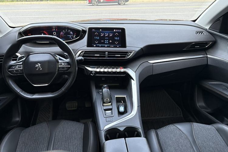 Used Peugeot 4008 2017 350THP Elite Edition Interior 1