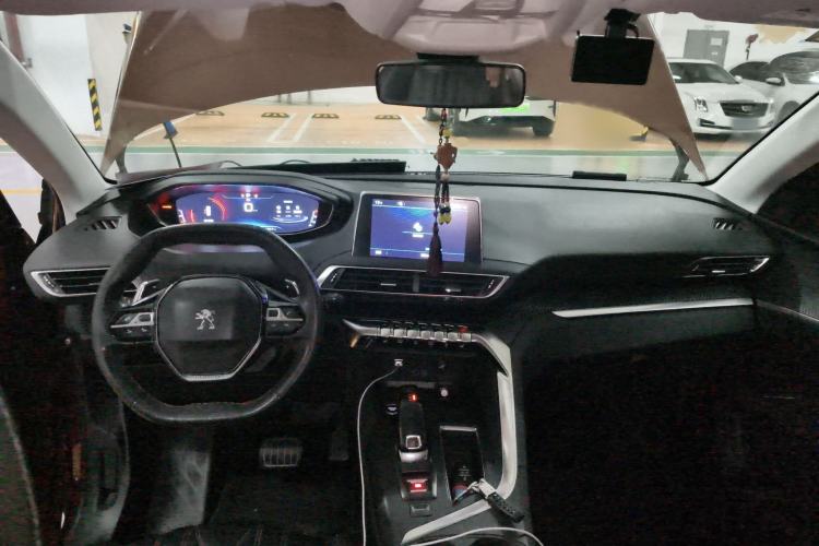 Used Peugeot 4008 2017 350THP Elite Edition Interior 2
