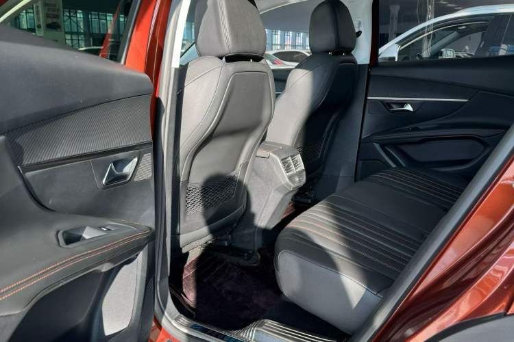 Used Peugeot 4008 2017 350THP Luxury Edition Interior 3