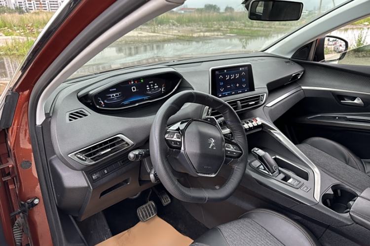 Used Peugeot 4008 2017 350THP Elite Edition Interior 4