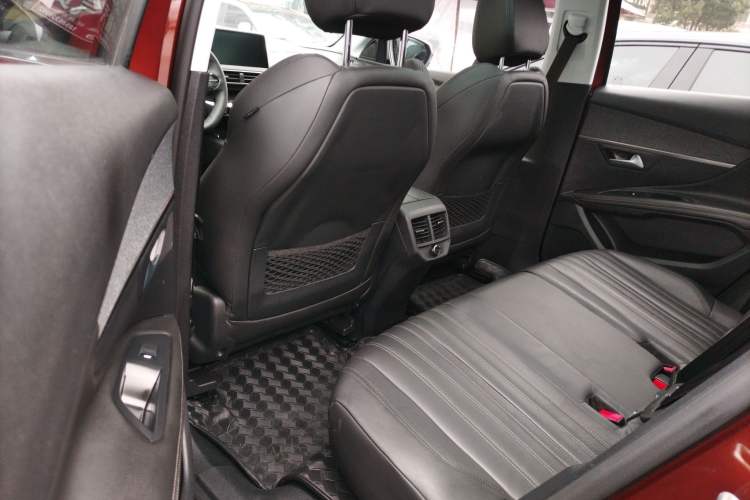 Used Peugeot 4008 2017 350THP Luxury Edition Interior 4