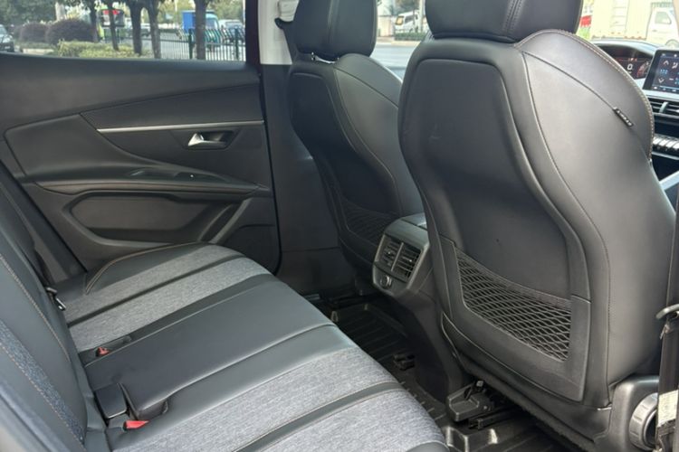 Used Peugeot 4008 2017 350THP Elite Edition Interior 5